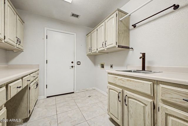 25228 S CLOVERLAND Drive, Sun Lakes, AZ 85248