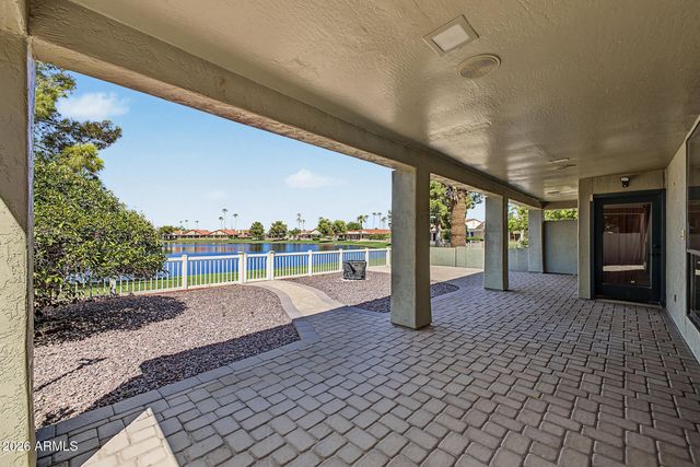 25228 S CLOVERLAND Drive, Sun Lakes, AZ 85248