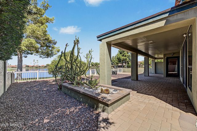 25228 S CLOVERLAND Drive, Sun Lakes, AZ 85248