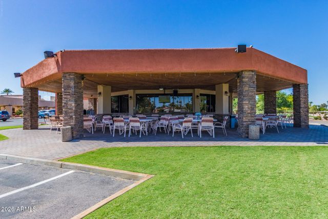 25228 S CLOVERLAND Drive, Sun Lakes, AZ 85248
