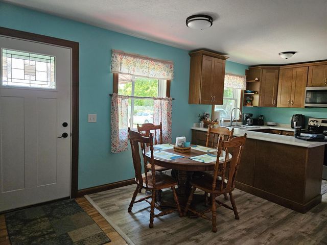 608 Lakeshore Drive, Freeborn, MN 56032