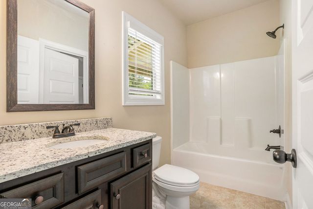 381 Homestead Circle, Forsyth, GA 31029