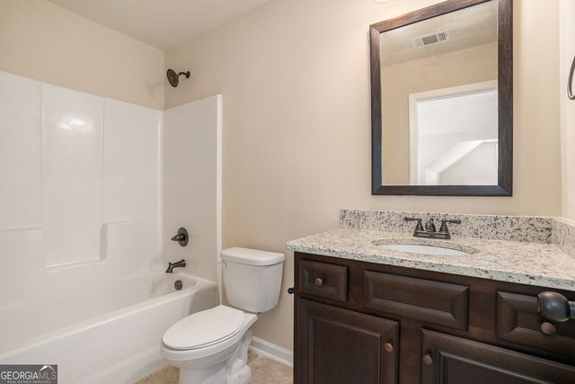 381 Homestead Circle, Forsyth, GA 31029