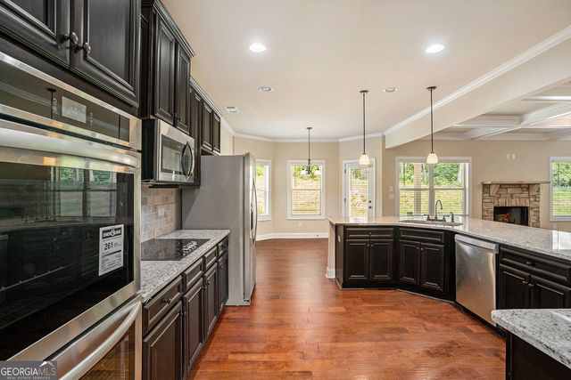 381 Homestead Circle, Forsyth, GA 31029