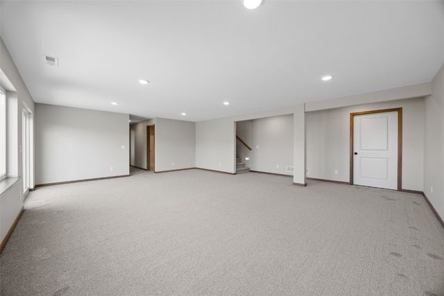 620 Grey Slate Drive SW, Cedar Rapids, IA 52404