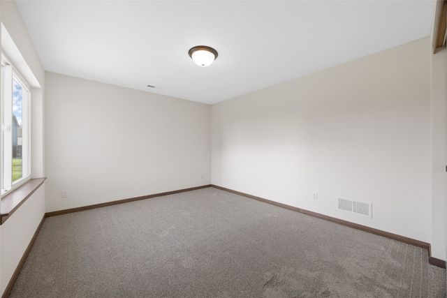 620 Grey Slate Drive SW, Cedar Rapids, IA 52404