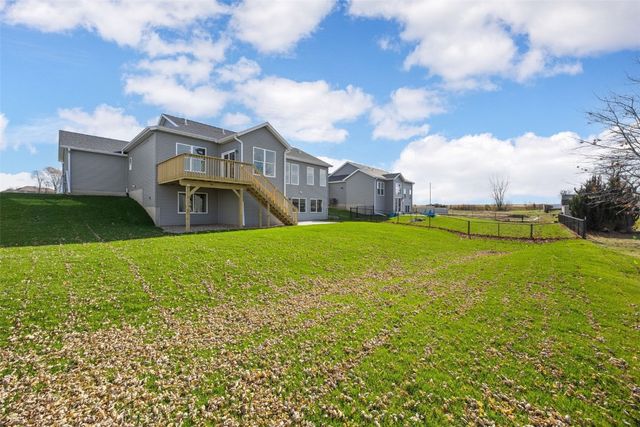 620 Grey Slate Drive SW, Cedar Rapids, IA 52404