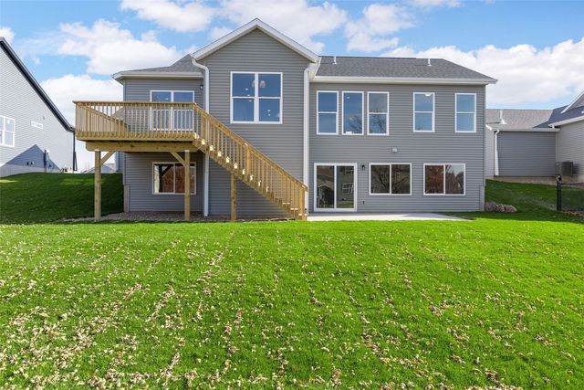 620 Grey Slate Drive SW, Cedar Rapids, IA 52404