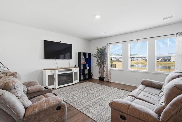 608 Macintyre Circle, Summerville, SC 29486