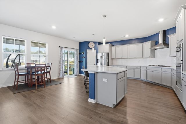 608 Macintyre Circle, Summerville, SC 29486