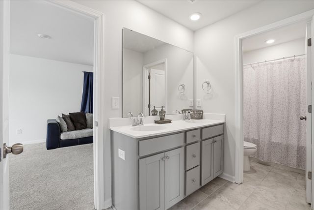 608 Macintyre Circle, Summerville, SC 29486