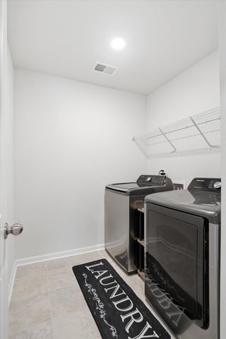 608 Macintyre Circle, Summerville, SC 29486