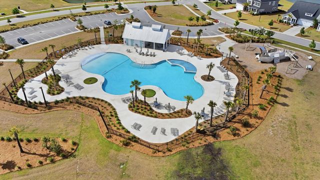 608 Macintyre Circle, Summerville, SC 29486