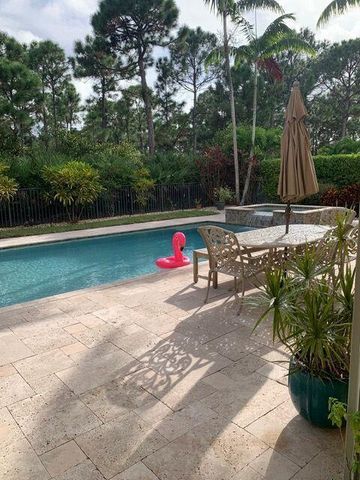 1136 VINTNER Boulevard, Palm Beach Gardens, FL 33410
