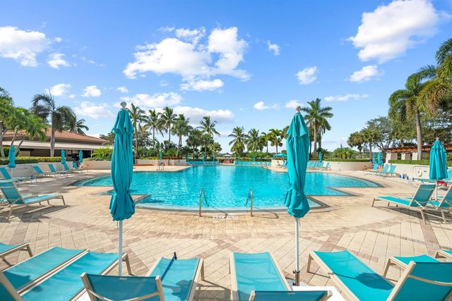 1136 VINTNER Boulevard, Palm Beach Gardens, FL 33410