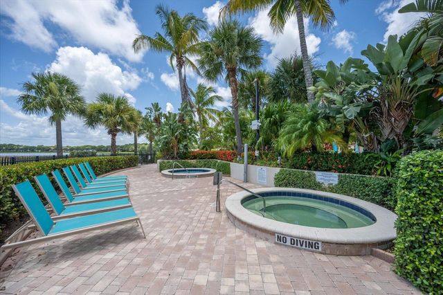 1136 VINTNER Boulevard, Palm Beach Gardens, FL 33410