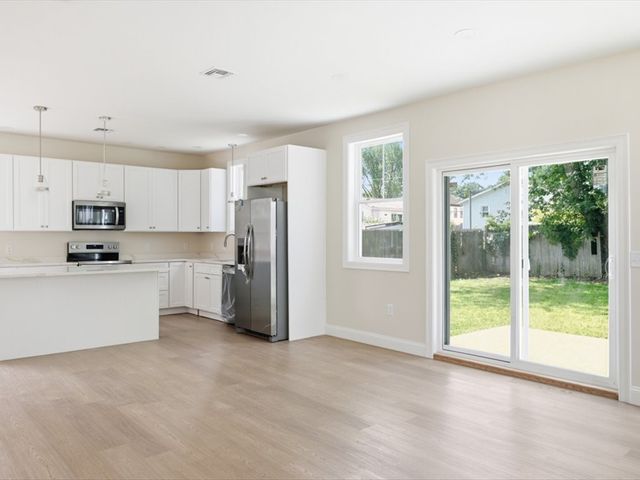 51 Dunbar Avenue, East Providence, RI 02916