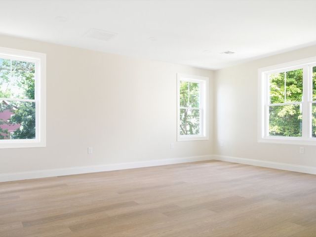 51 Dunbar Avenue, East Providence, RI 02916