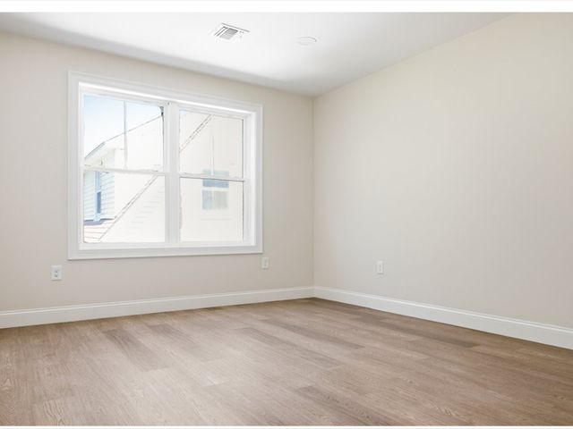 51 Dunbar Avenue, East Providence, RI 02916