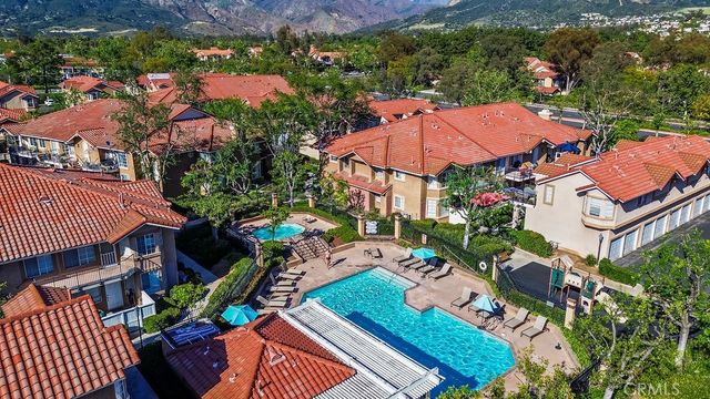 20 Via Carino, Rancho Santa Margarita, CA 92688