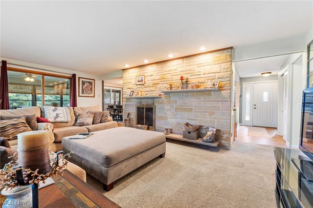 701 Edgewood Street SE, North Canton, OH 44720