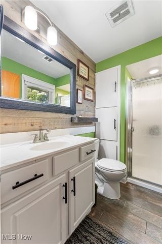 701 Edgewood Street SE, North Canton, OH 44720