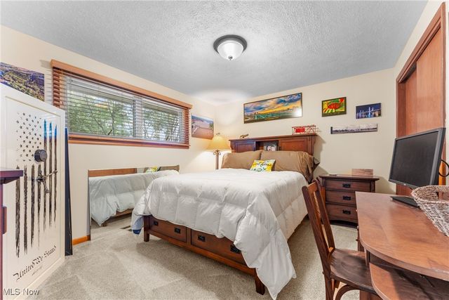 701 Edgewood Street SE, North Canton, OH 44720