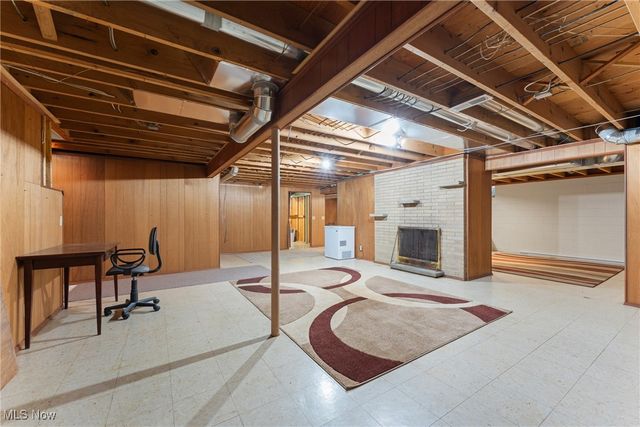 701 Edgewood Street SE, North Canton, OH 44720