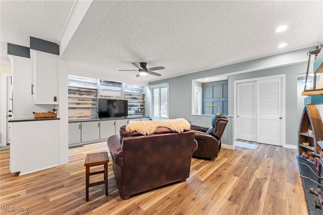 701 Edgewood Street SE, North Canton, OH 44720