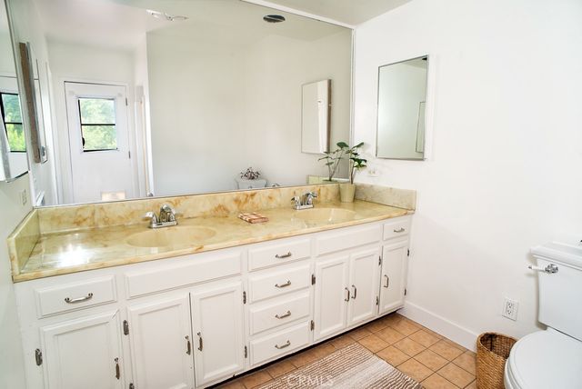 17249 Raymer, Sherwood Forest, CA 91325