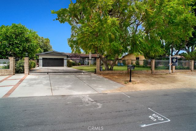 17249 Raymer, Sherwood Forest, CA 91325
