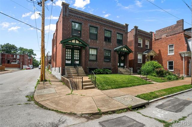 2100 Wyoming Street, St Louis, MO 63118