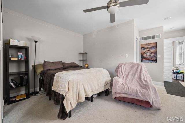 2100 Wyoming Street, St Louis, MO 63118