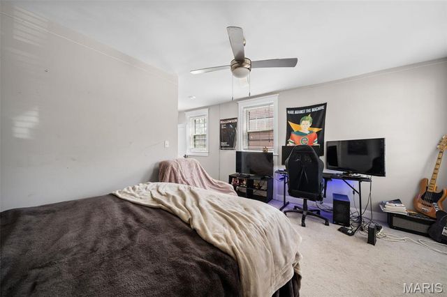 2100 Wyoming Street, St Louis, MO 63118