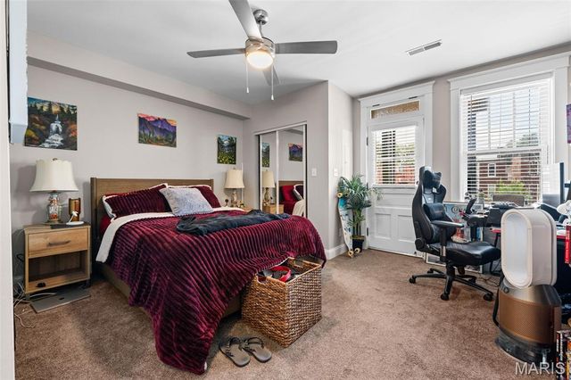 2100 Wyoming Street, St Louis, MO 63118