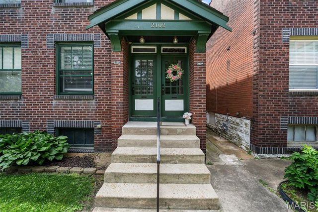 2100 Wyoming Street, St Louis, MO 63118