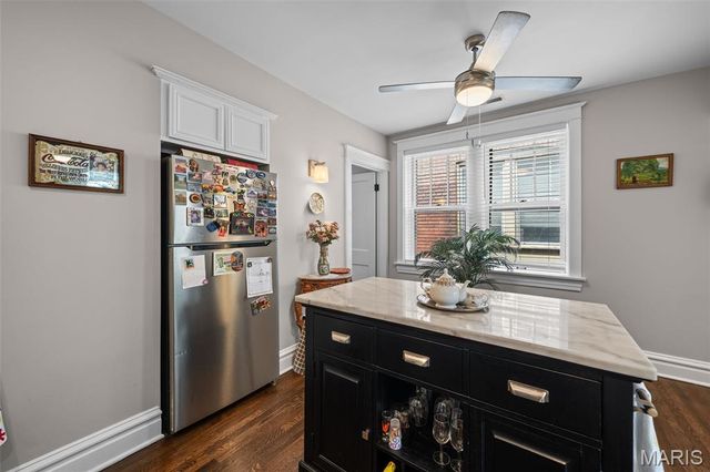 2100 Wyoming Street, St Louis, MO 63118