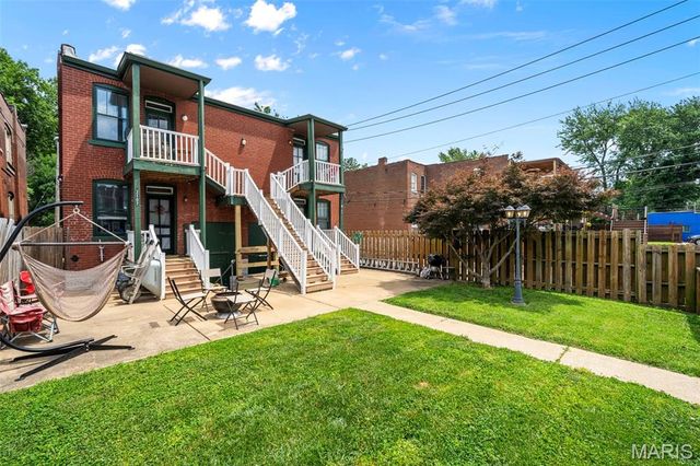 2100 Wyoming Street, St Louis, MO 63118