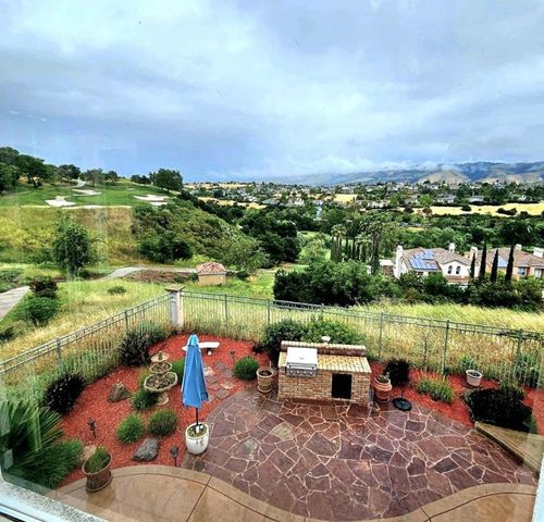 5000 Birkdale Way, San Jose, CA 95138