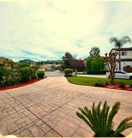 5000 Birkdale Way, San Jose, CA 95138