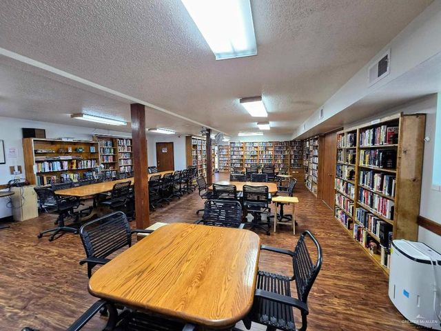 2303 Green Gate Circle E, Palmview, TX 78572