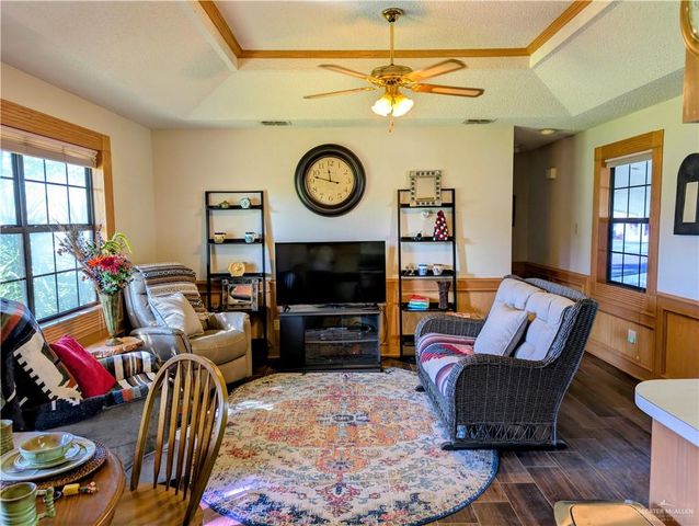 2303 Green Gate Circle E, Palmview, TX 78572