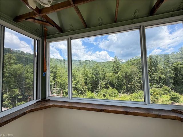 2668 Reedy Branch Road, Purlear, NC 28665