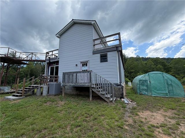 2668 Reedy Branch Road, Purlear, NC 28665
