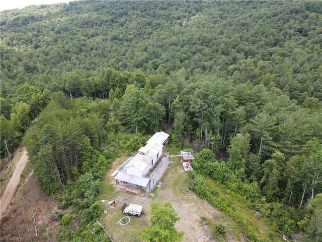 2668 Reedy Branch Road, Purlear, NC 28665