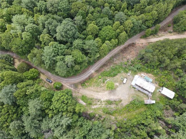 2668 Reedy Branch Road, Purlear, NC 28665