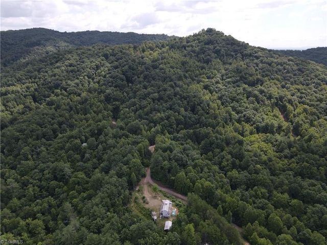 2668 Reedy Branch Road, Purlear, NC 28665