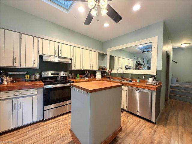 2668 Reedy Branch Road, Purlear, NC 28665