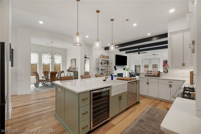 7008 Stonebrook Drive, Fort Smith, AR 72916