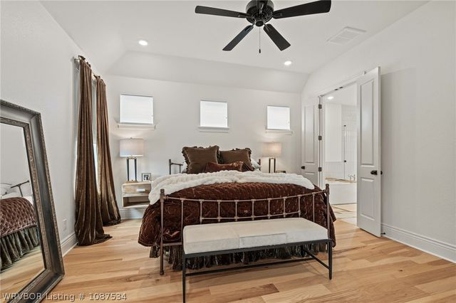 7008 Stonebrook Drive, Fort Smith, AR 72916